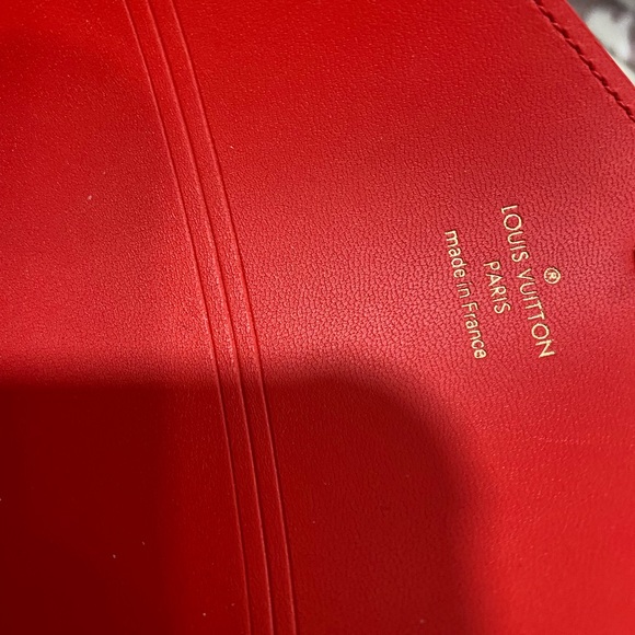 🤎❤️Louis Vuitton kirigami Meduim Pouch - Picture 10 of 13